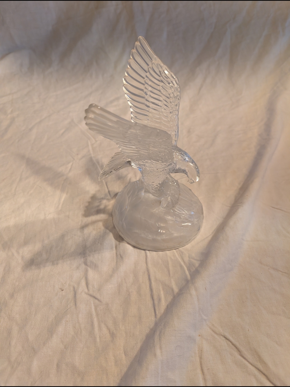 2/50$ Vintage Clear Glass Eagle Figurine